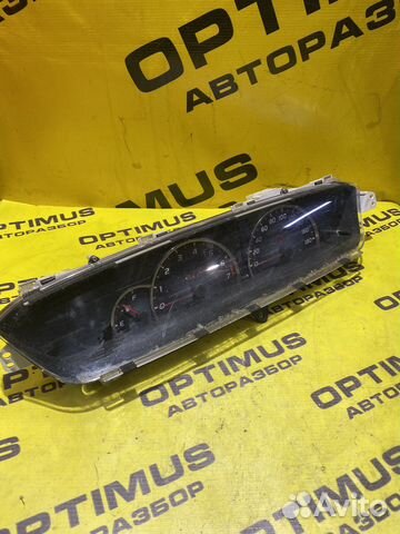 Щиток приборов Toyota Voxy