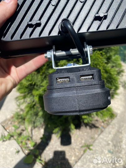 Аккумуляторный прожектор светодиодный 7 дюймов