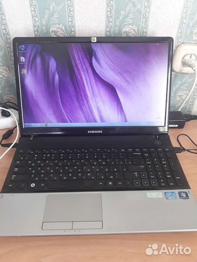 Ноутбук Samsung 300E5A-S08 15.6