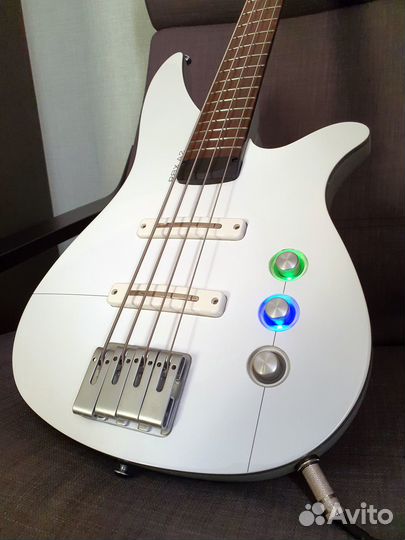 Очень легкий бас Yamaha RBX4A2M