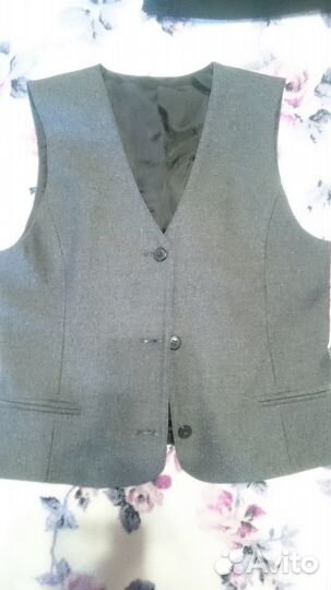 Школьный костюм тройка для девочки 140