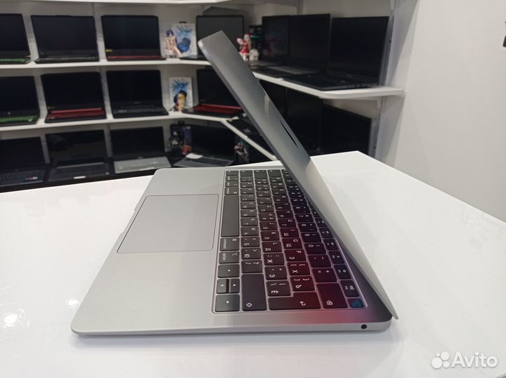 Apple macbook i5