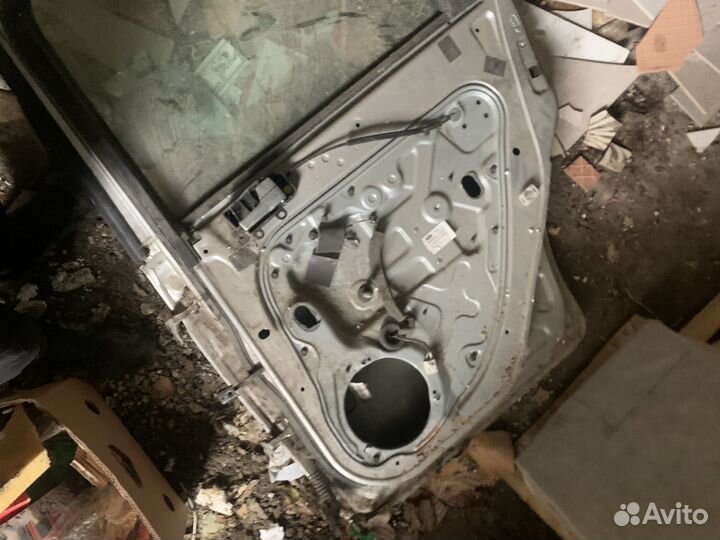 Дверь Ford focus два задний универсал