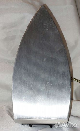 Новый, с биркой, утюг ут1000-1,2,220 СССР