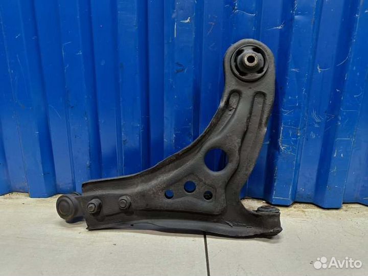 Рычаг нижний передний левый Chevrolet Aveo T250
