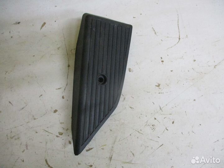 Подставка под ногу Форд Фиеста мк5 (2008)