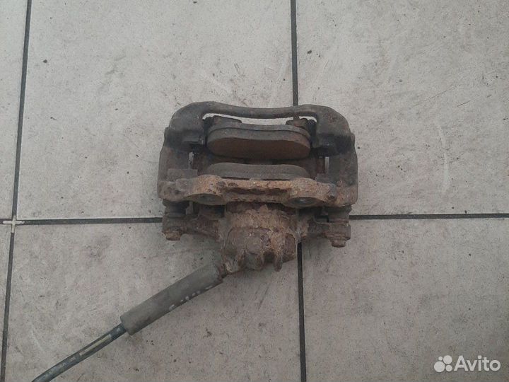 Пежо 307 тормозной суппорт передний правый