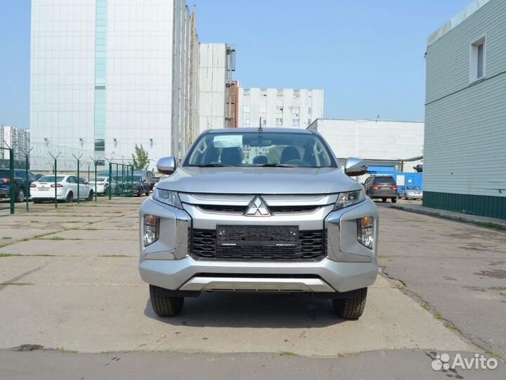 Mitsubishi L200 2.4 МТ, 2021