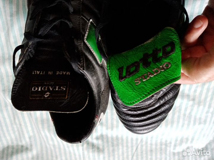 Футбольные бутсы