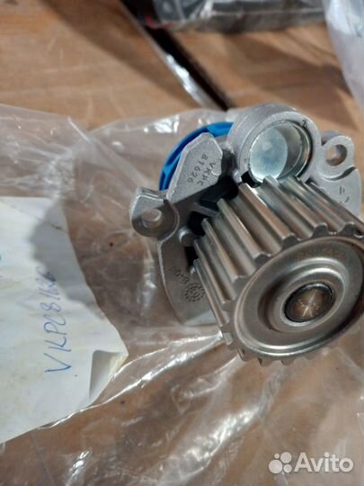 Водяной насос помпа SKF vkpc81626