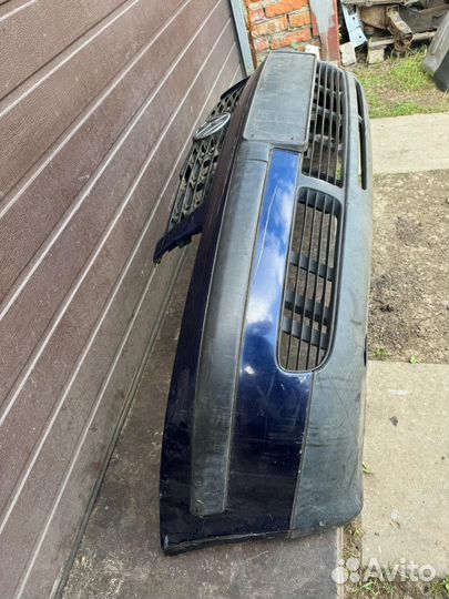 Бампер передний Volkswagen Passat B5