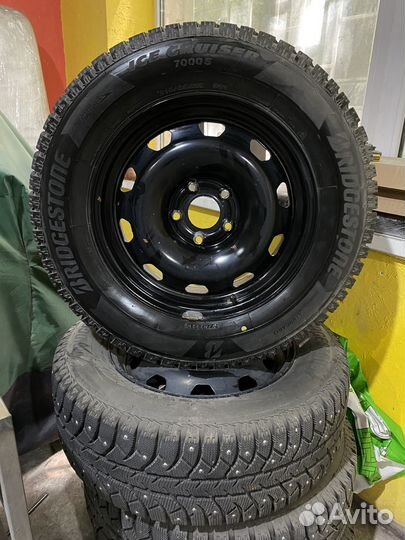 Колеса зимние r16 bridgestone