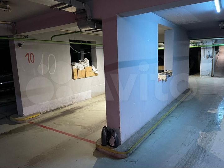 Машиноместо, 18 м²