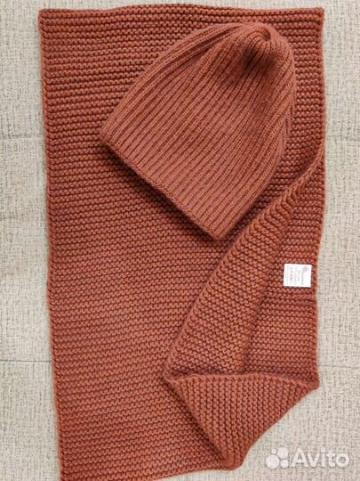 Комплект - женские зимние шапка и шарф (снуд)