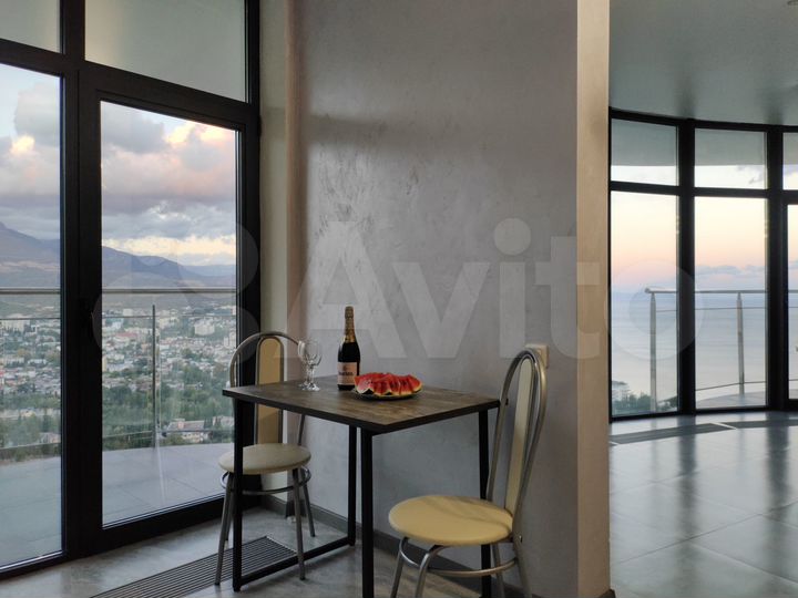 Квартира-студия, 53 м², 14/16 эт.