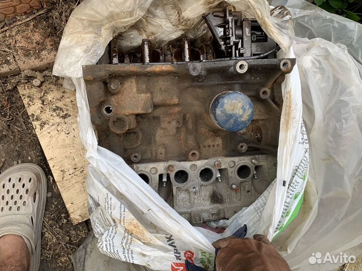 Двигатель на renault logan 1.6 8 клапанный