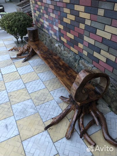 Скамейка деревянная