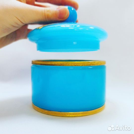 Шкатулка, опаловое стекло