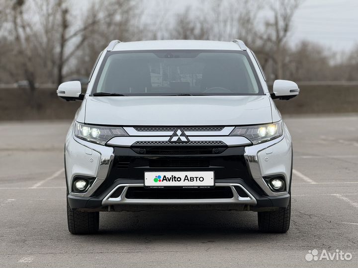 Mitsubishi Outlander 2.4 CVT, 2018, 54 472 км