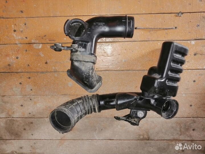 Корпус воздушного фильтра Honda CR-V III 2.0