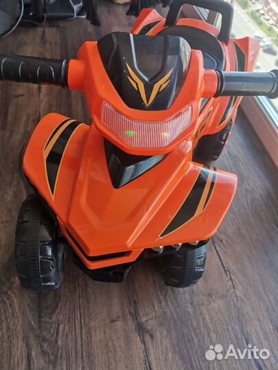 Детская машинка каталка