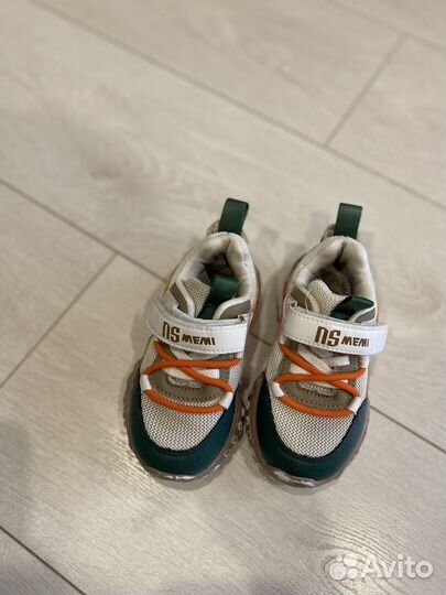 Кроссовки 23 размер