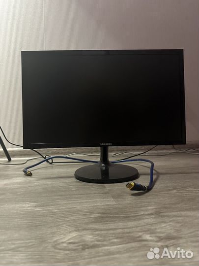 Монитор samsung