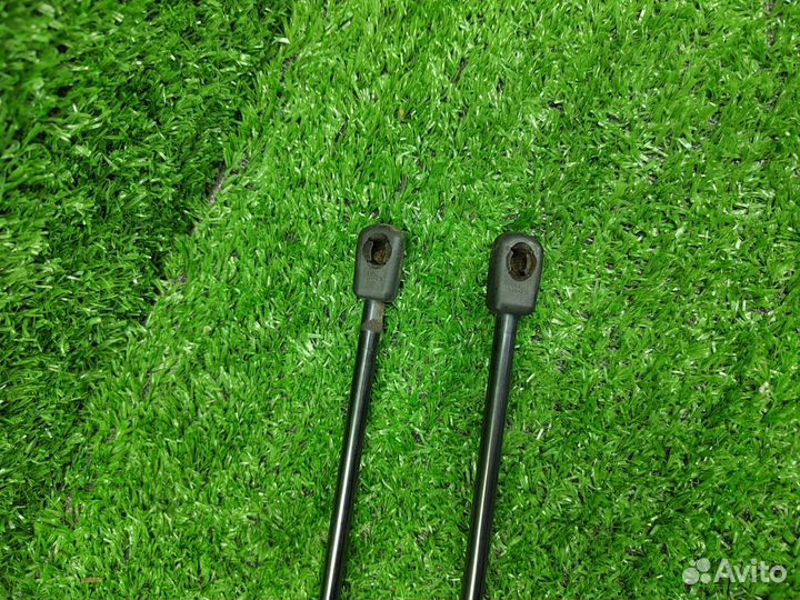 Амортизатор крышки багажника Audi S3 8V A3 8V