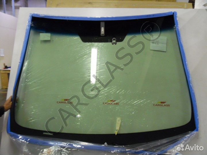 Лобовое стекло toyota alphard 2015