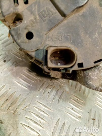 Генератор Volkswagen Passat B5 седан 1.8 1999