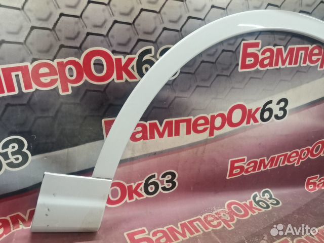 Накладка крыла передняя правая Audi Q7