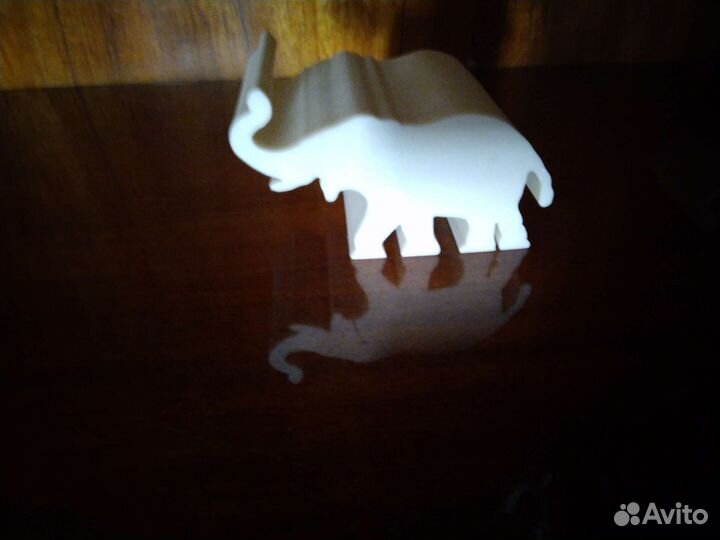 Слон из натурального камня мрамор