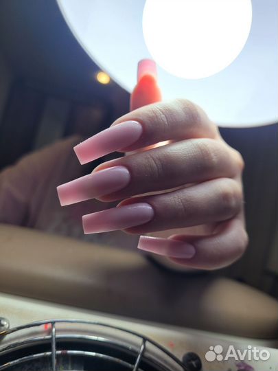 Наращивание ногтей