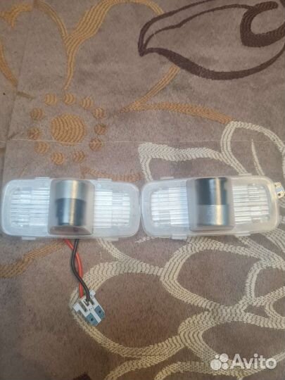 3D проекция логотипа авто Honda в двери