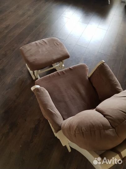 Кресло качалка для мамы при кормлении