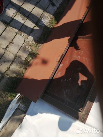 Дверь металлическая двухстворчатая