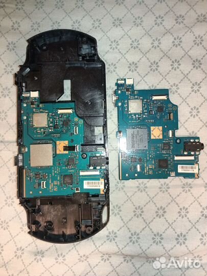 Платы, дисплеи, карты памяти для PSP