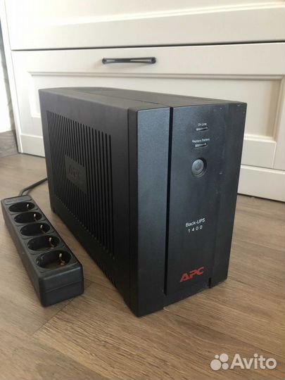 Бесперебойник APC Back-UPS 1400VA