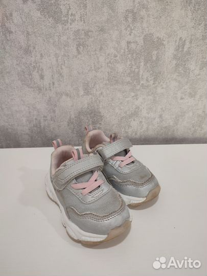 Кроссовки детские 21 размер