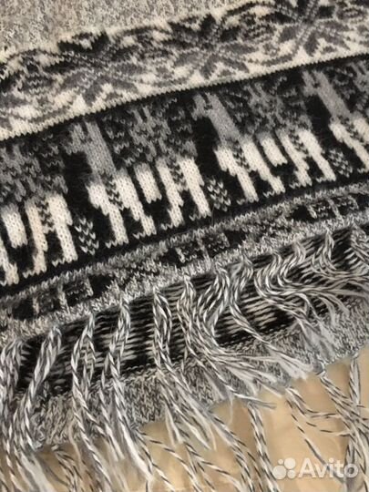 Пончо из шерсти альпаки