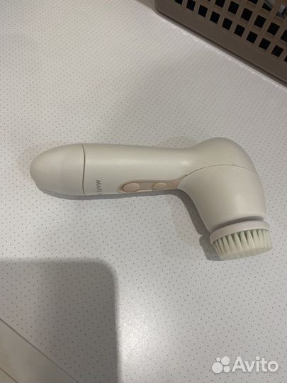 Щетка для очищения и массажа mary kay