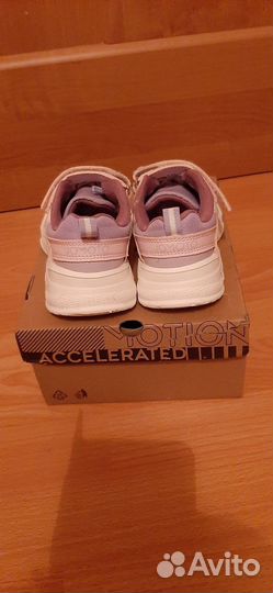 Кроссовки для девочки