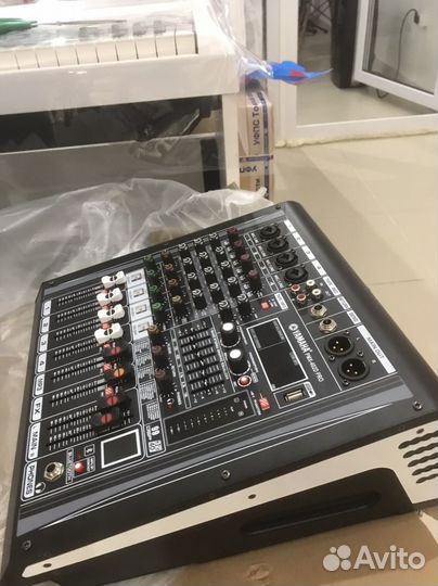 Микшерный пульм с усилителем, новый