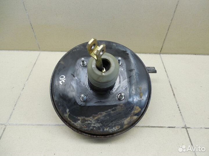 Усилитель тормозов вакуумный R19 1992-1996