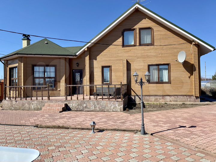 Дом 180 м² на участке 15 сот.