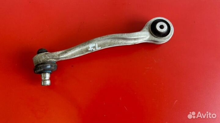 Рычаг передний левый Audi A6 C6 AUK 3.2 2008