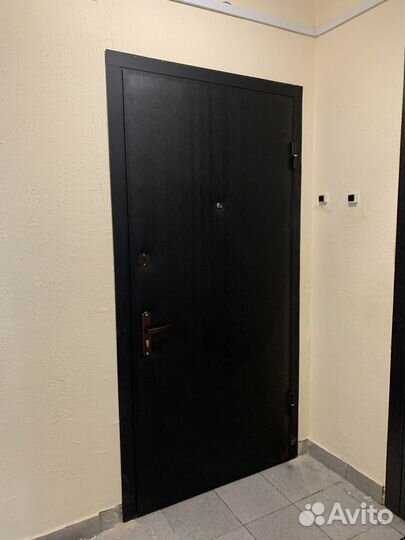 Дверь входная металлическая