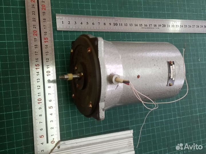 Электродвигатель времён СССР Г507 У4 220V 45W