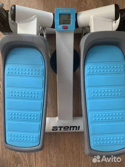 Тренажер степпер поворотный с поручнями Atemi