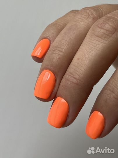 Начинающий мастер маникюра